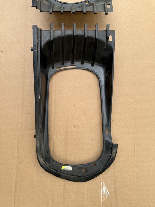 Vand ochelari far si grile Dacia 1300 noi