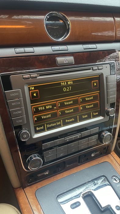 Продам магниолу ГУ на Phaeton
