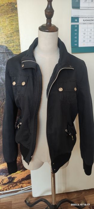 Куртка на девочку.