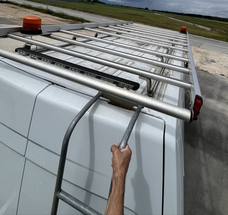 Алуминиев багажник за бус със стълба и ролка