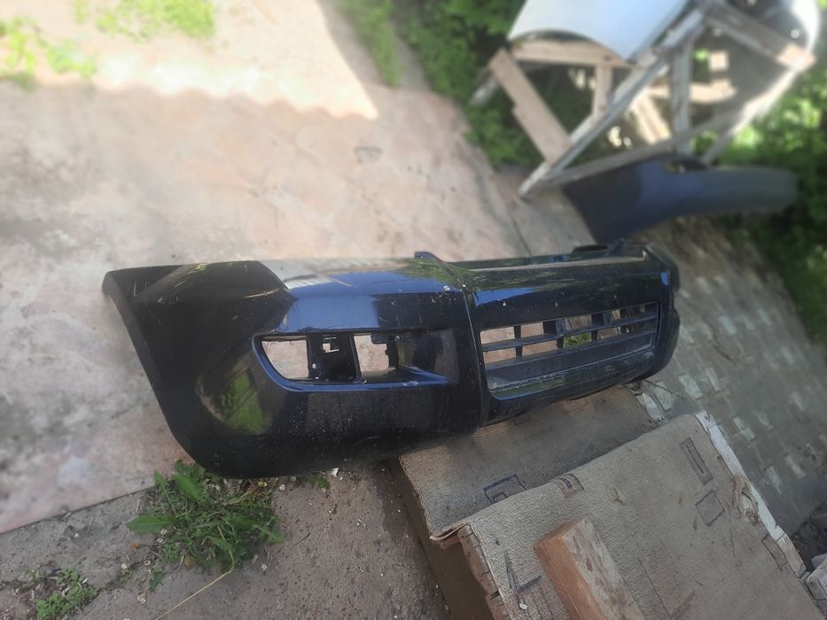 Продам бампера оригинал .