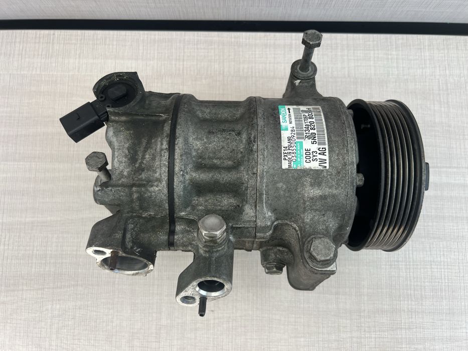 Компресор климатик 5N0820803H VW AG Audi,VW,Skoda,Seat