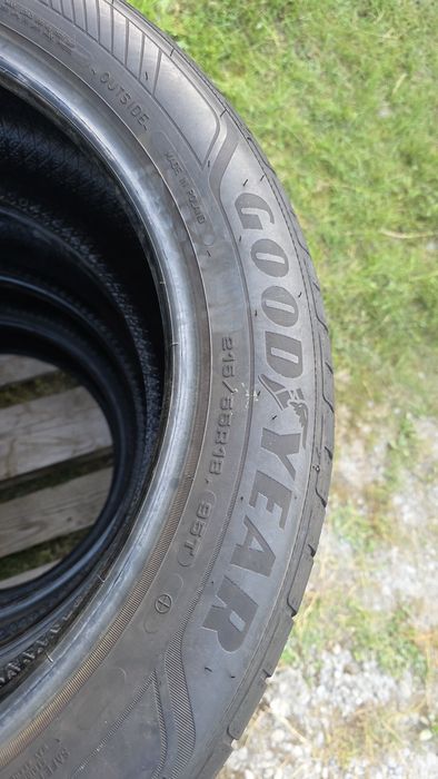 Vand 4 cauciucuri Goodyear 215 55 R18 de vara