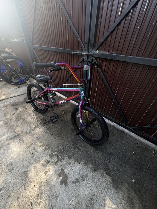 bicicleta cromata (BMX)