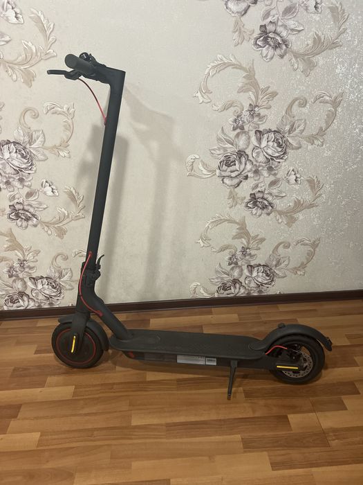Электросамокат XIAOMI MiJia M365.