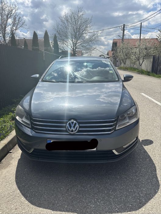 VOLKSWAGEN Passat