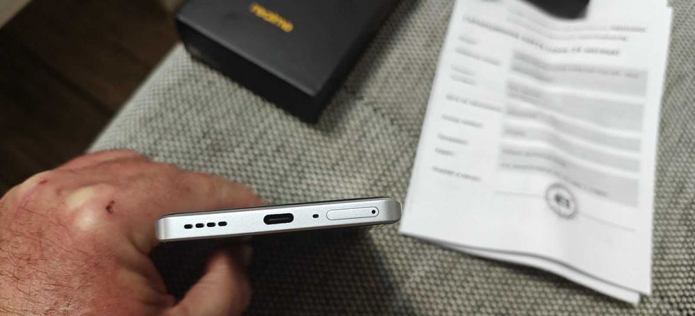 Realme GT6 16-512GB Нов