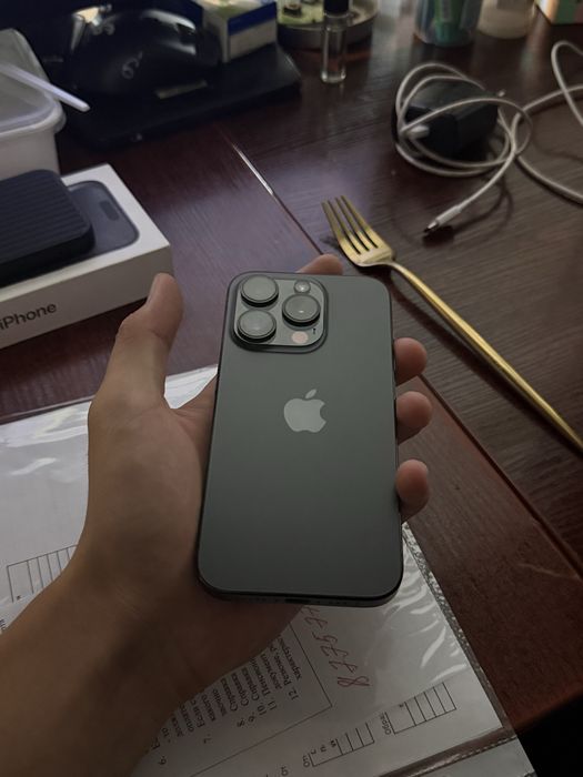 Айфон 15 про Esim