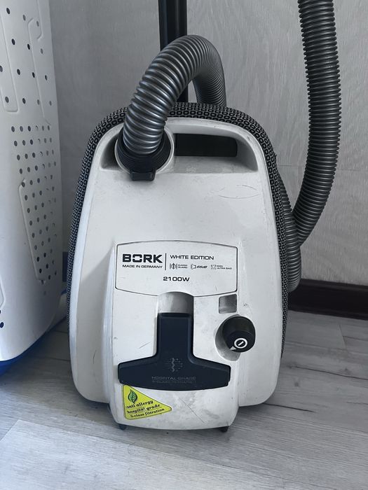 Продам пылесос борк