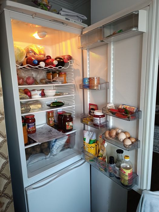 Продам холодильник Атлант