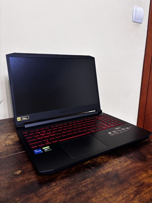 Acer Nitro 5 // 16GB RAM// GTX 1650// 512 GB SSD NVMe.2