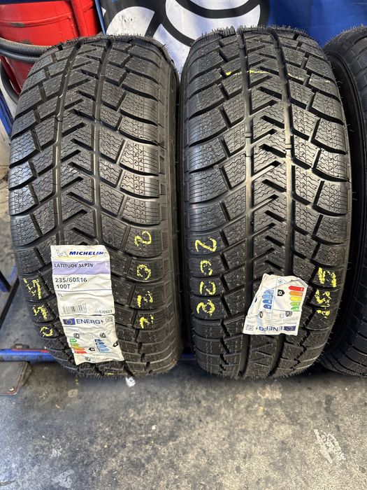 235/60/16 Michelin 100T