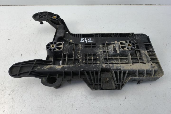 Suport acumulator 1K0915333 Seat Toledo a 3-a generatie - 5P