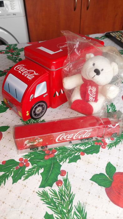 COCA COLA играчки.