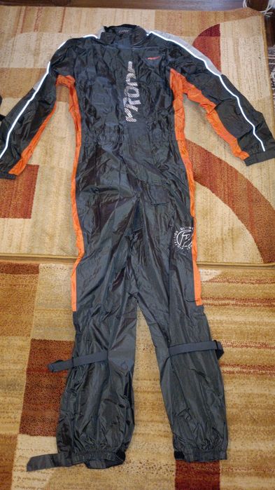 Costume de ploaia PROOF de la LOUIS (mărimea L si XXL)