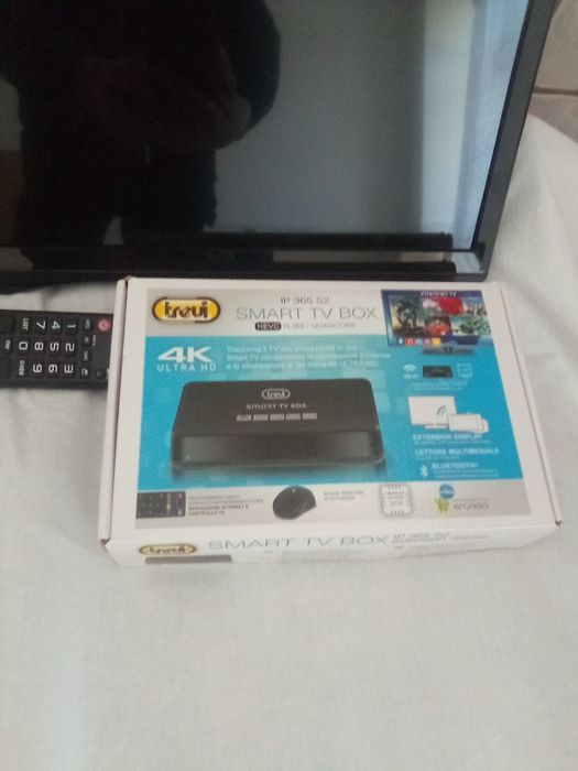 De vânzare tv non-smart +Smart box 4k ultra HD