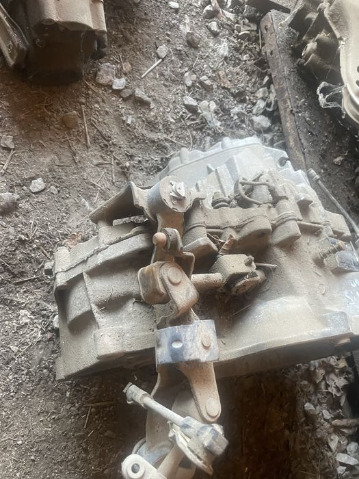 Скоростна кутия за опел синтра /opel sintra 2.0 i