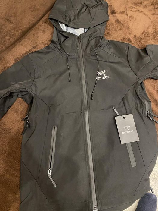 чернп аrcteryx яке