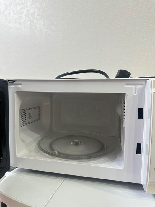 Микроволновая печь