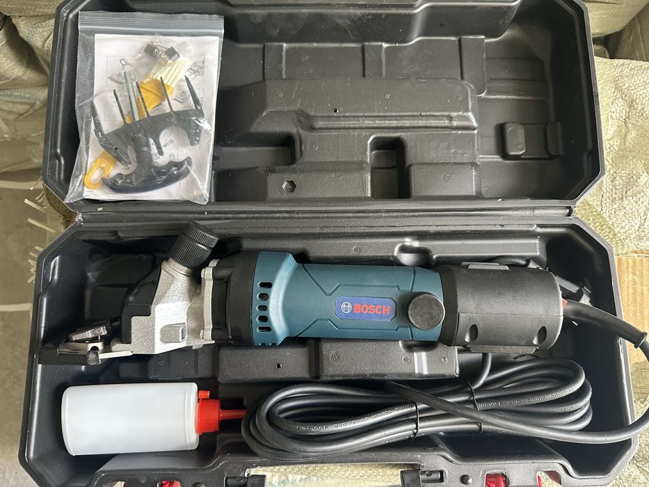 Qoyni junini oladgan mashinka