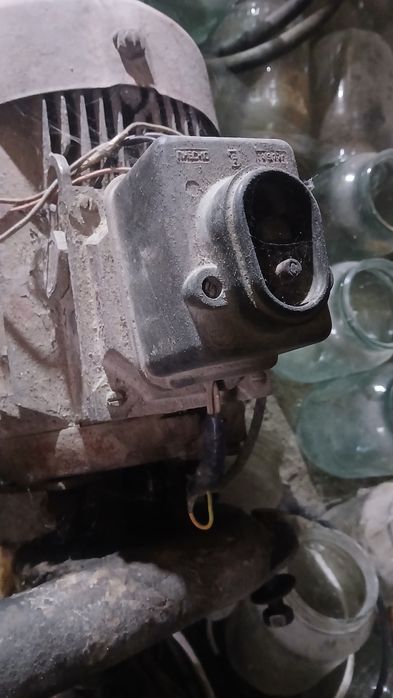Elektrobvegetl mator сотилади 3 ф   1ф ишлаеди зур сув насос
