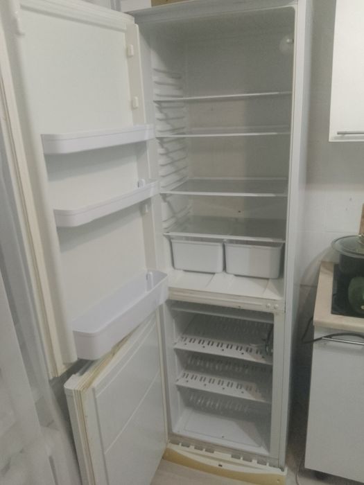 Продам холодильник