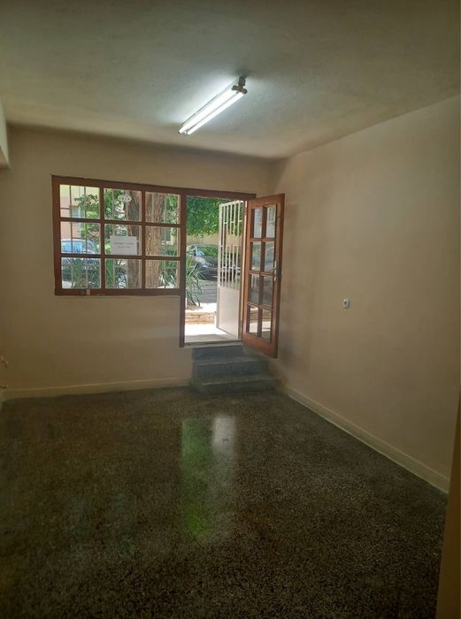 Дава се под наем Магазин в Пловдив, Кършияка - 20 кв.м за 153 € - Снимка #1