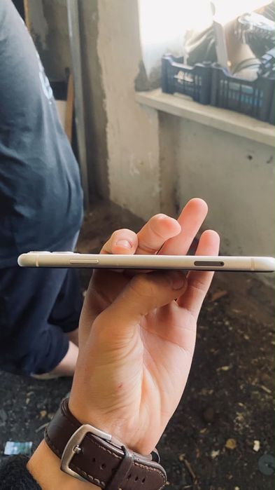 Iphone 11 64gb .