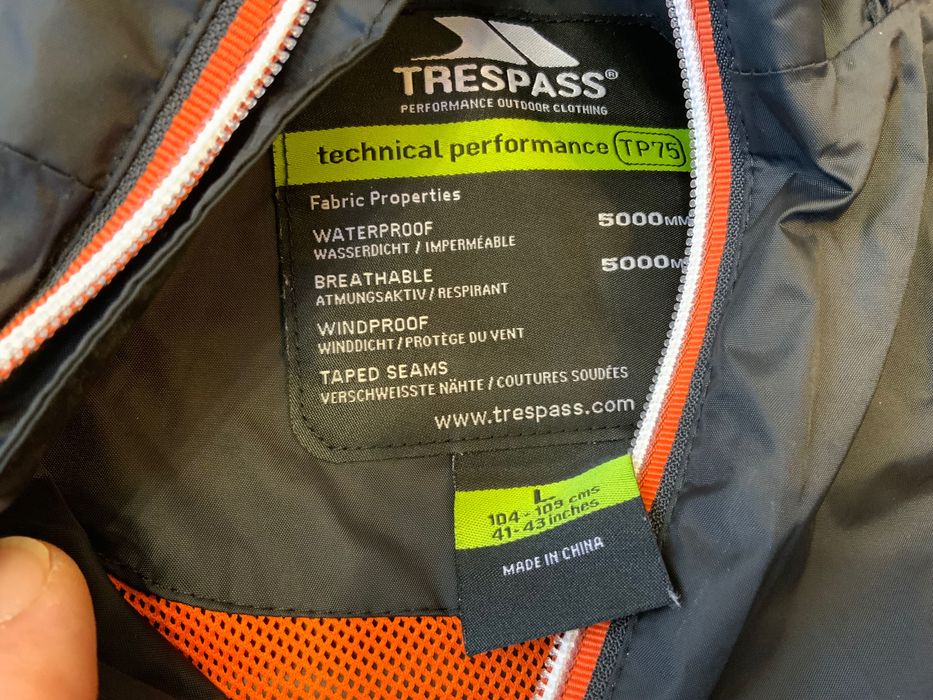 Trespass-оригинално яке размер л