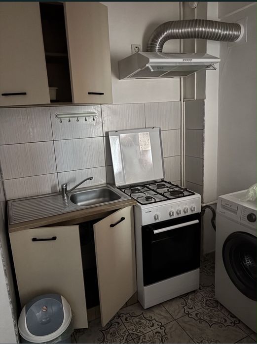 Se inchiriaza garsoniera 30mp aleea baraj bistritei