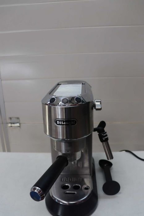 Кафемашина DeLonghi EC685.M DEDICA, 15bar, 1300W