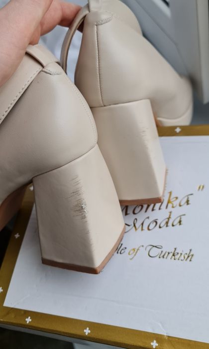 продам женские туфли