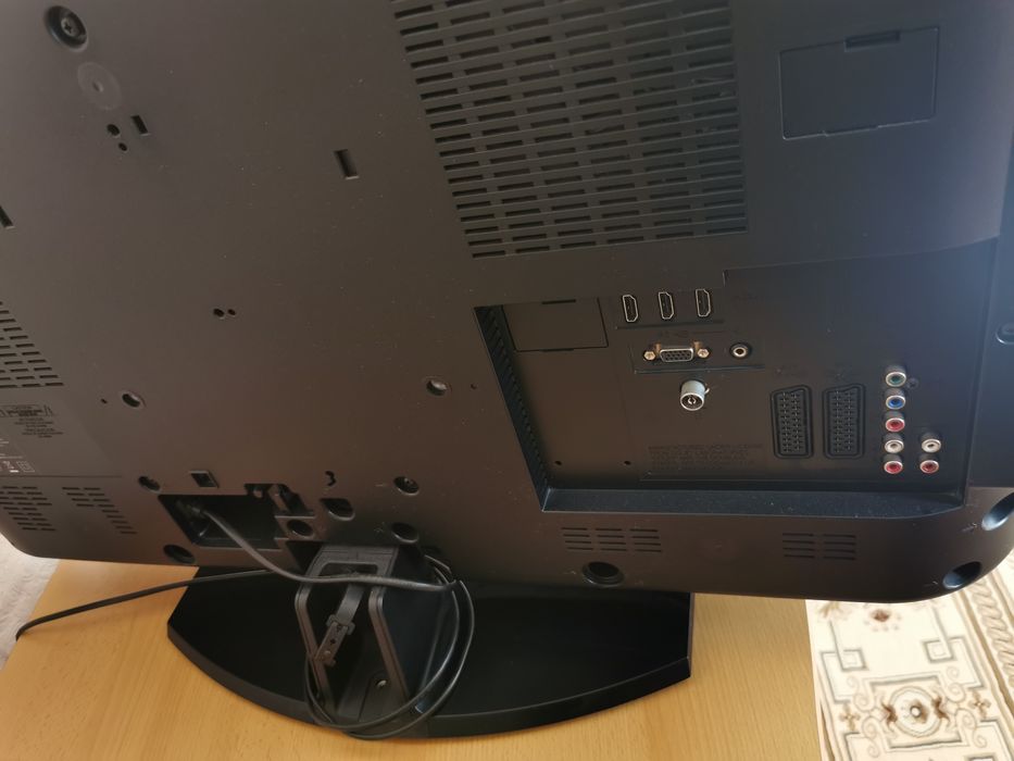 Продам ЖК-телевизор Sony BRAVIA модели KDL-32S4000.