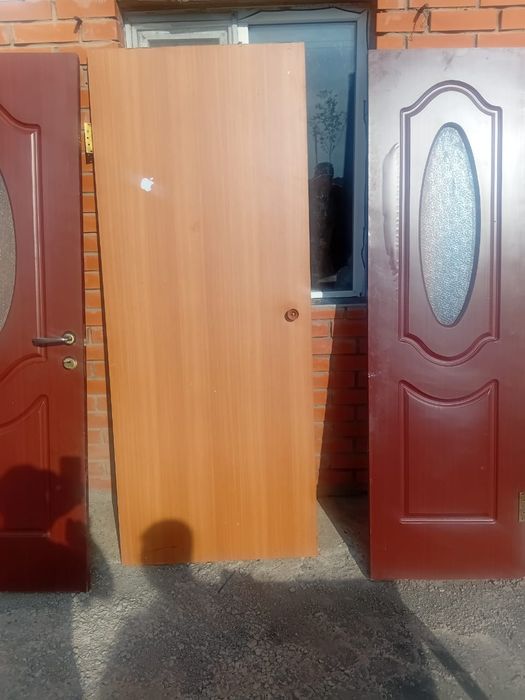 Срочно продаю двери