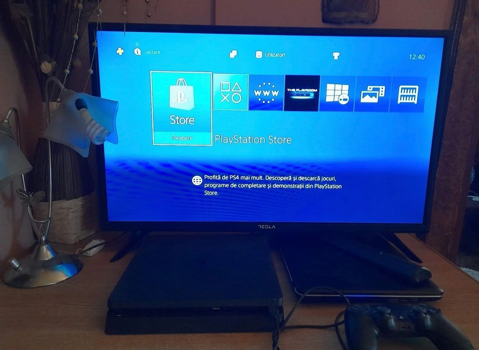 PlayStation4Slim