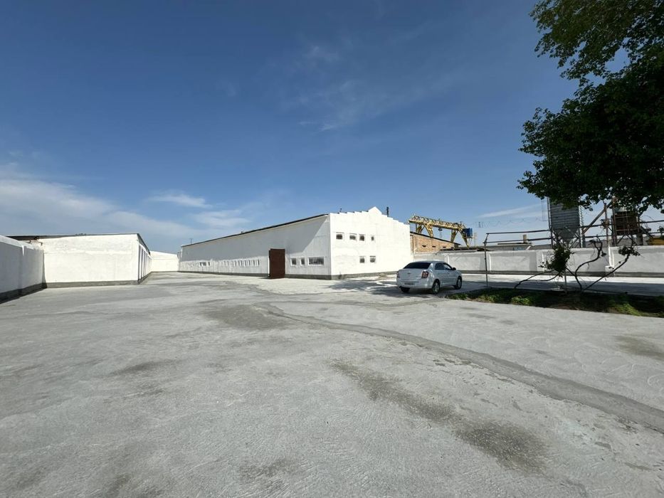 Продается готовое складское помещение. 
Имеется 2 больших раздельных с