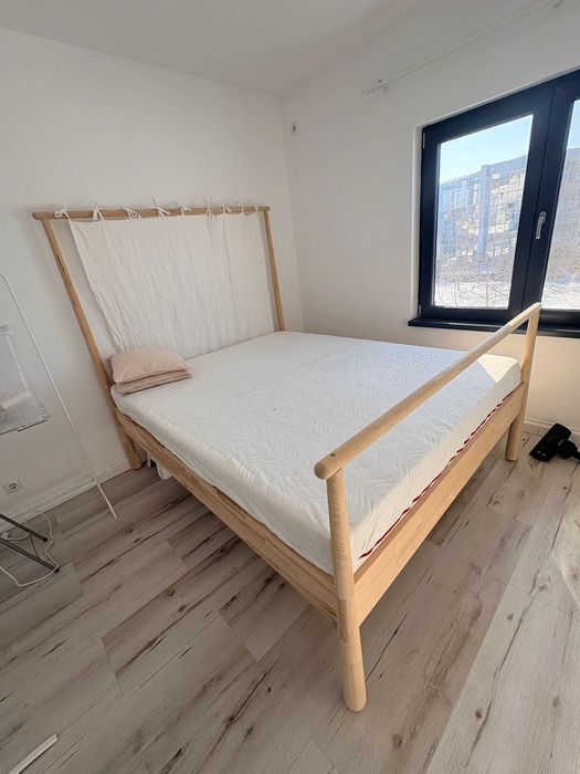 Pat IKEA 160×200 – lemn masiv mesteacăn + somieră inclusă + bara susti
