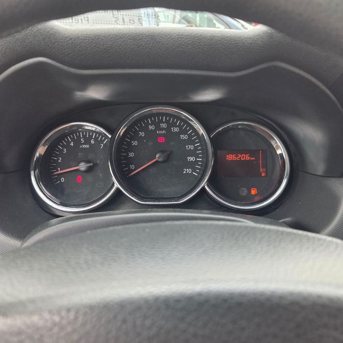 Dacia Duster 1,6  B. /. GPL —An 2015 —5700€