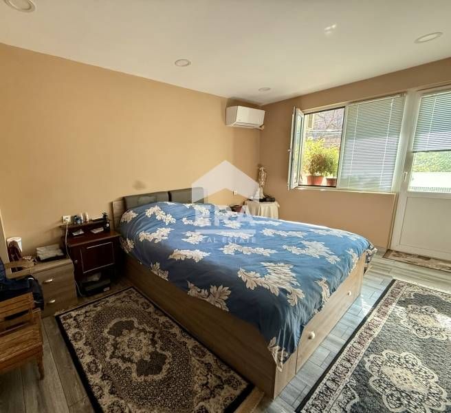 Двустаен апартамент в ж.к. Родина 3