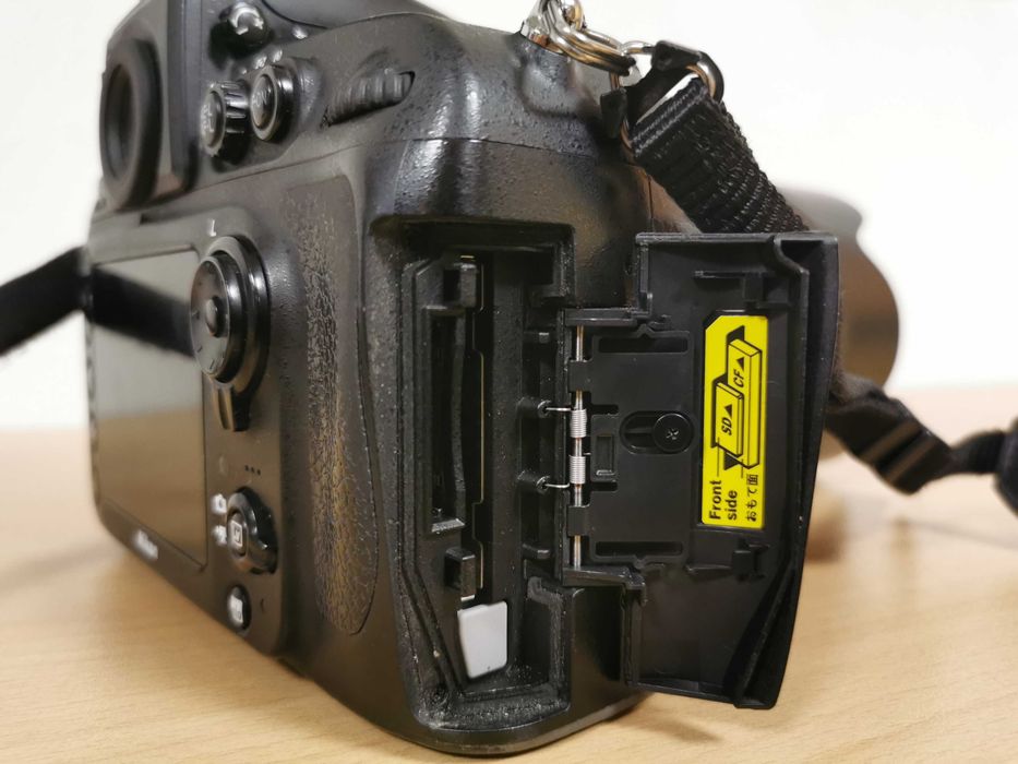 Nikon D800 професионален фотоапарат с 36.3MP Full Frame матрица