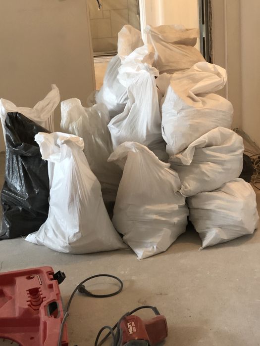 Кърти ,Реже , Дупчи , Почиства ,Извозва