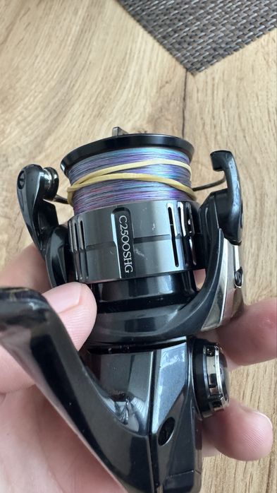 Shimano Vanquish 19 C2500SHG