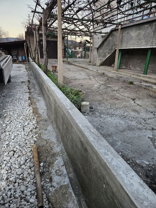 Услуги с багер и самосвал