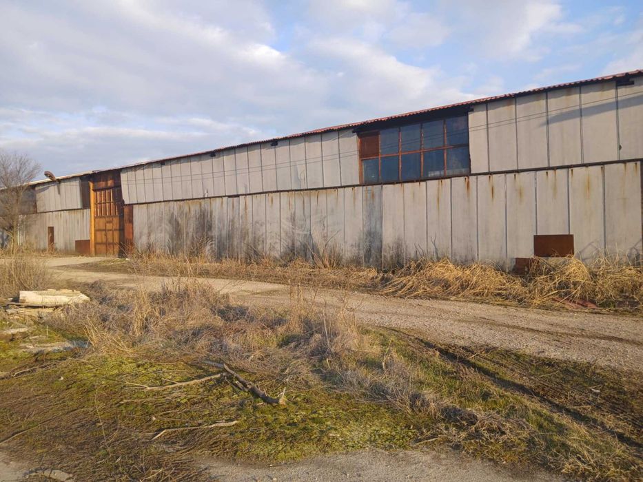 Дава се под наем Склад в Пловдив, Филипово - 479 кв.м за 510 € - Снимка #1