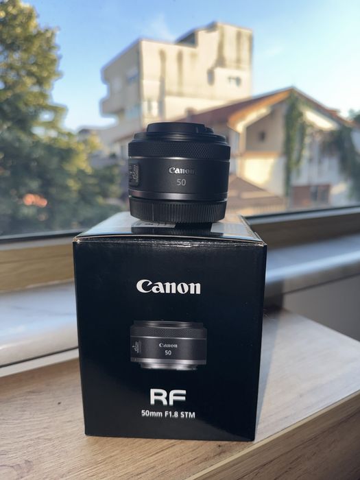Obiectiv Canon RF 50mm 1.8 STM