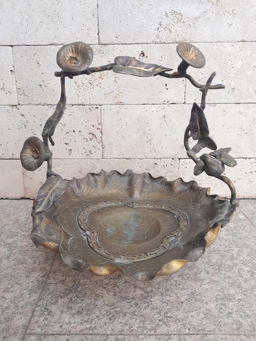 Fructiera  veche din alamă , transport gratuit