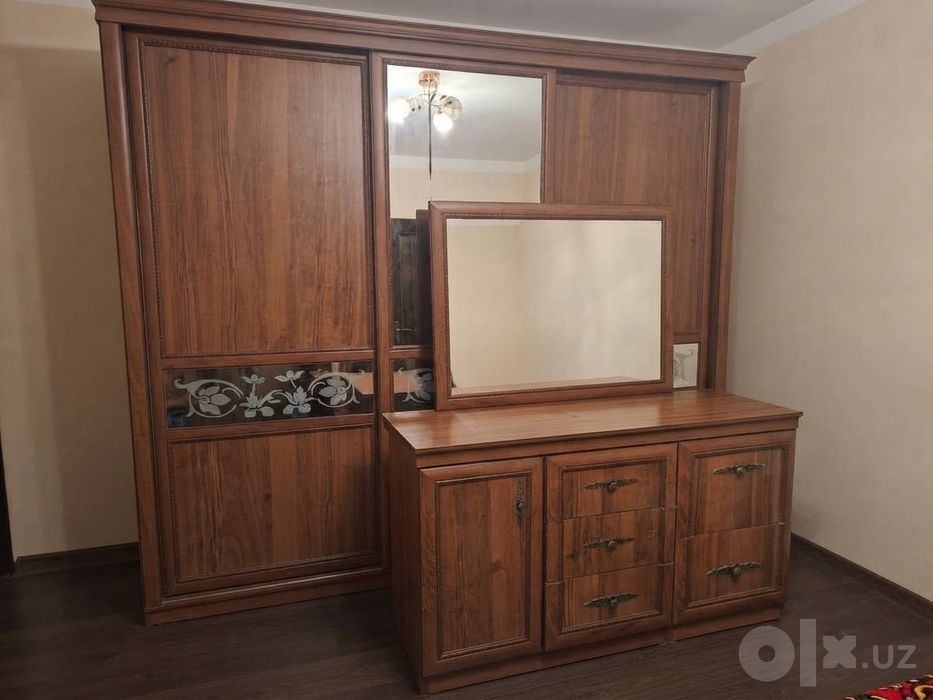 Spalniy mebel sotiladi nabori