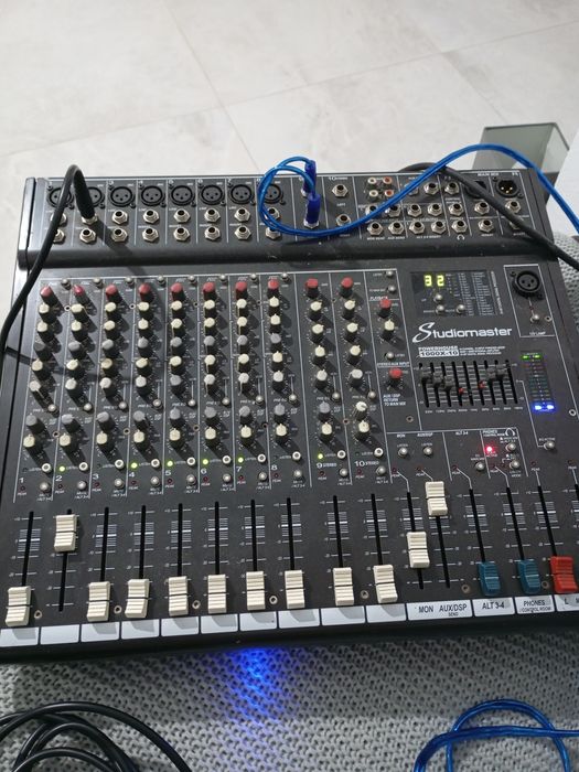 Mixer activ de putere Studiomaster 1000 w
