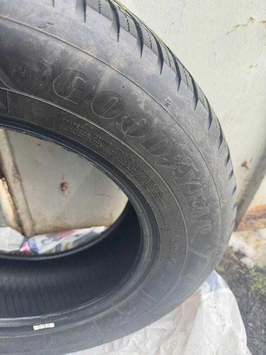 Anvelope Allseason GOODYEAR 215/65 R16 102H  M+S VECTOR 4SEASONS GEN-3 DOT3623
