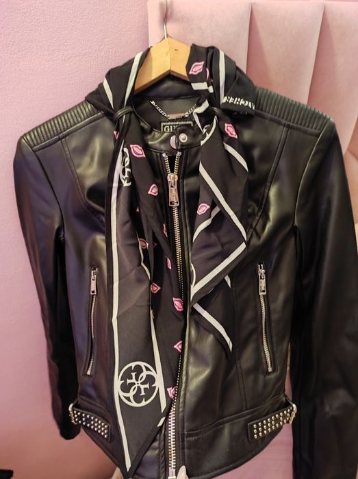 Дамско яке GUESS